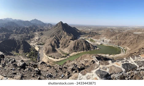 Wadi Shawka Hiking | FITDXB Outdoor Activities